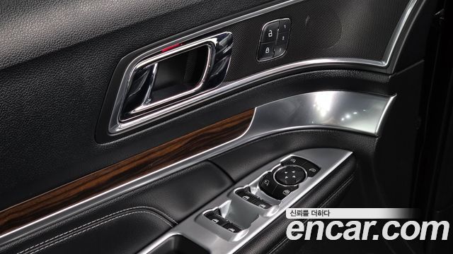 Ford Explorer 3.5 Limited 4WD 5th 2016 — фото 16