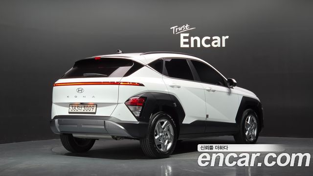 Hyundai Kona (SX2) Gasoline 2.0 2WD Premium 2024 — фото 2