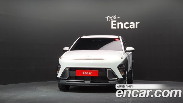 Hyundai Kona (SX2) Gasoline 2.0 2WD Premium 2024 — фото 3
