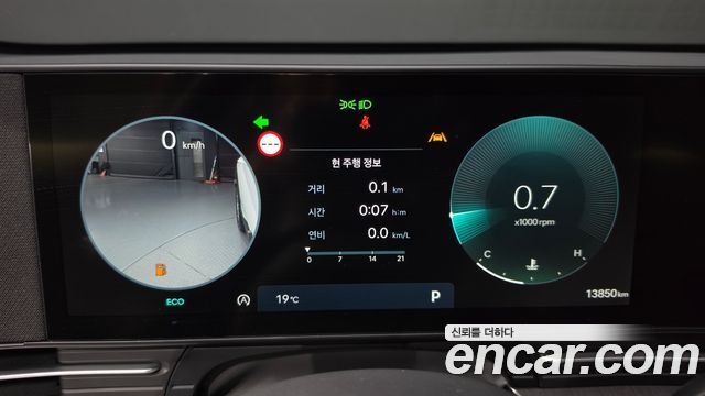 Hyundai Kona (SX2) Gasoline 2.0 2WD Premium 2024 — фото 8