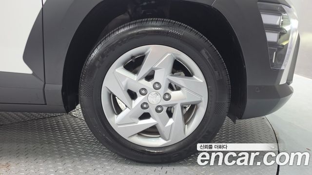 Hyundai Kona (SX2) Gasoline 2.0 2WD Premium 2024 — фото 21