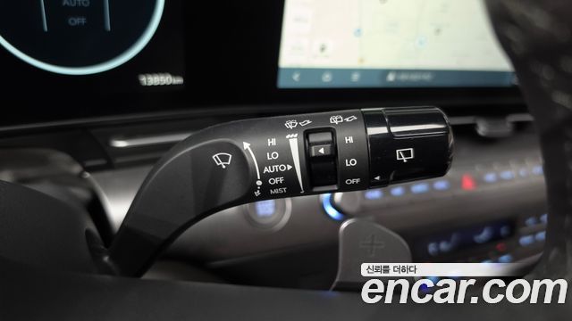 Hyundai Kona (SX2) Gasoline 2.0 2WD Premium 2024 — фото 28