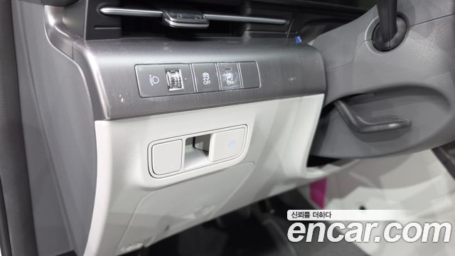 Hyundai Kona (SX2) Gasoline 2.0 2WD Premium 2024 — фото 31