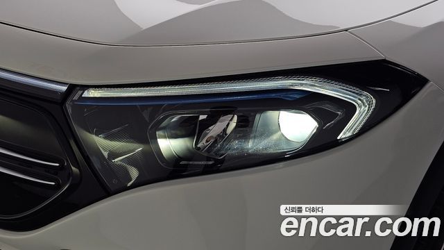 Mercedes-Benz EQB (X243) EQB300 4MATIC AMG Line 2023 — фото 22