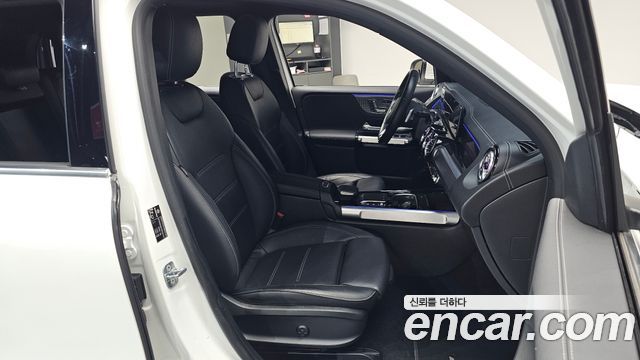 Mercedes-Benz EQB (X243) EQB300 4MATIC AMG Line 2023 — фото 26