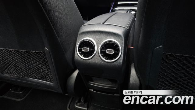 Mercedes-Benz EQB (X243) EQB300 4MATIC AMG Line 2023 — фото 34