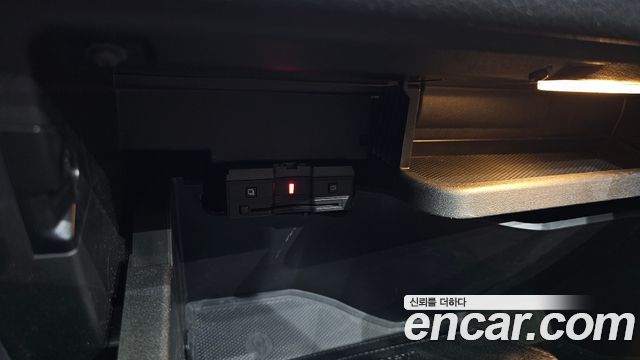 Mercedes-Benz EQB (X243) EQB300 4MATIC AMG Line 2023 — фото 35