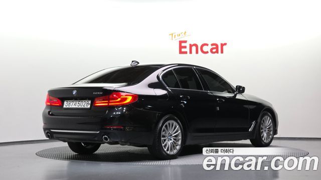 BMW 5 Series (G30) 520i Luxury 2020 — фото 2