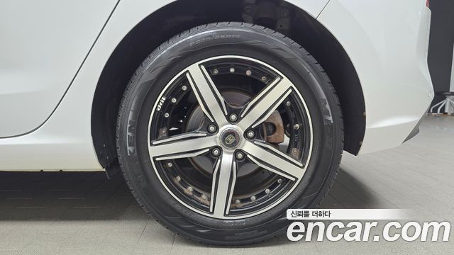 Hyundai i30 (PD) 1.4 Turbo Style 2018 — фото 21