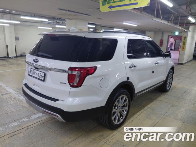 Ford Explorer 2.3 Limited 4WD 5th 2017 — фото 4