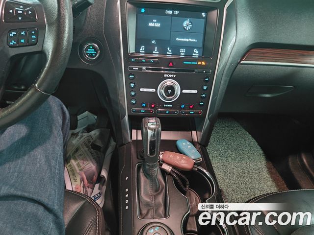 Ford Explorer 2.3 Limited 4WD 5th 2017 — фото 8
