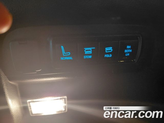 Ford Explorer 2.3 Limited 4WD 5th 2017 — фото 17