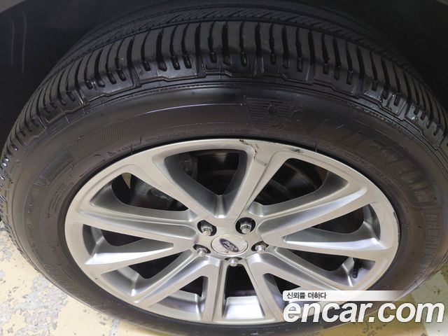 Ford Explorer 2.3 Limited 4WD 5th 2017 — фото 18