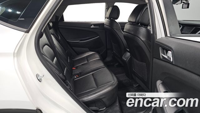 Hyundai Tucson Diesel 1.7 2WD Style 2016 — фото 16