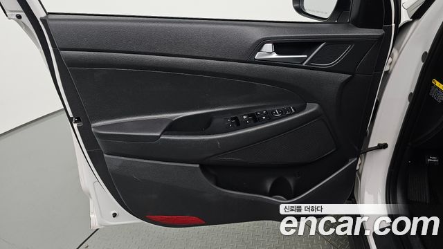Hyundai Tucson Diesel 1.7 2WD Style 2016 — фото 30