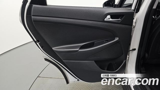 Hyundai Tucson Diesel 1.7 2WD Style 2016 — фото 31