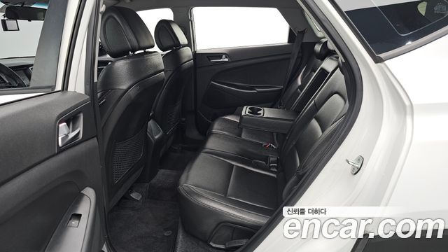 Hyundai Tucson Diesel 1.7 2WD Style 2016 — фото 32