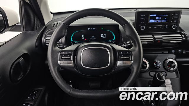 Hyundai Casper The Essential Light 2024 — фото 13
