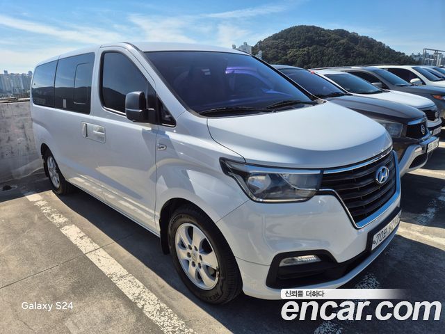 Hyundai Grand Starex Wagon 11-Seater Smart 2018 — фото 2