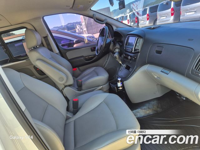 Hyundai Grand Starex Wagon 11-Seater Smart 2018 — фото 17