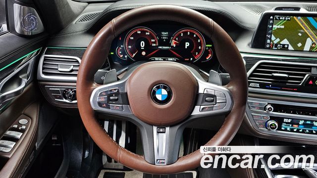 BMW 7 Series (G11) M760Li xDrive 2017 — фото 17