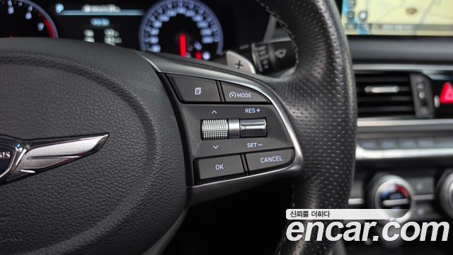 Genesis G70 2.0T Supreme 2018 — фото 16
