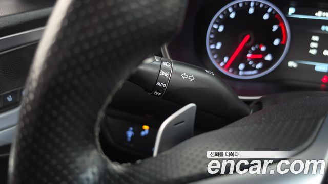 Genesis G70 2.0T Supreme 2018 — фото 30