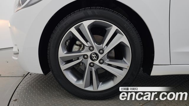 Hyundai Avante (AD) 1.6 GDI Value Plus 2018 — фото 5