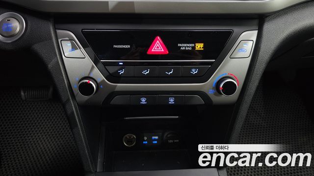 Hyundai Avante (AD) 1.6 GDI Value Plus 2018 — фото 17