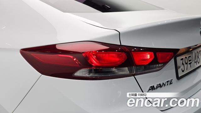 Hyundai Avante (AD) 1.6 GDI Value Plus 2018 — фото 23