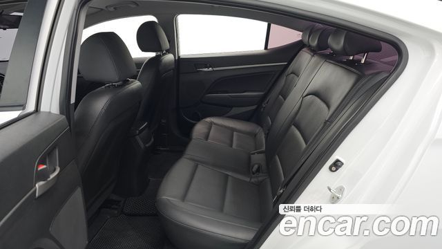 Hyundai Avante (AD) 1.6 GDI Value Plus 2018 — фото 26