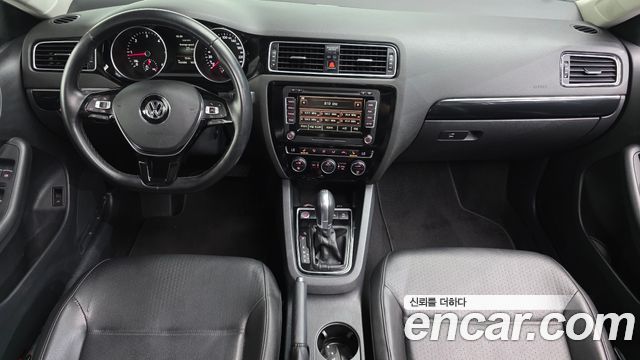 Volkswagen Jetta 2.0 TDI BlueMotion Premium 6th 2015 — фото 7