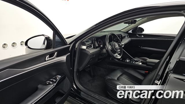 Kia K5 (III) 2.0 Trendy 2023 — фото 10