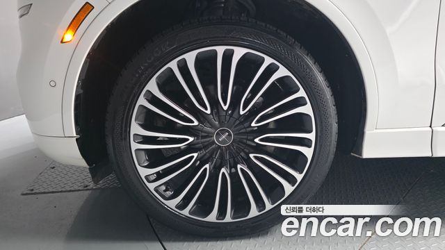 Lincoln Aviator (II) 3.0 Black Label AWD 2023 — фото 5
