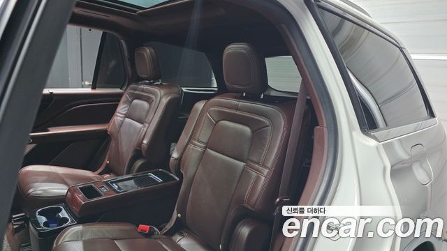 Lincoln Aviator (II) 3.0 Black Label AWD 2023 — фото 12