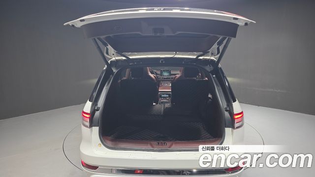 Lincoln Aviator (II) 3.0 Black Label AWD 2023 — фото 18