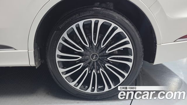 Lincoln Aviator (II) 3.0 Black Label AWD 2023 — фото 21