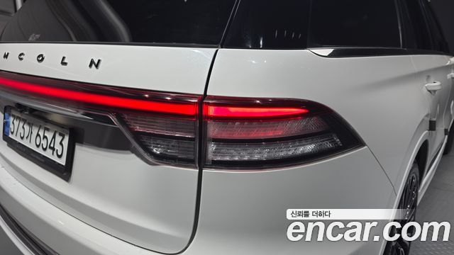 Lincoln Aviator (II) 3.0 Black Label AWD 2023 — фото 23