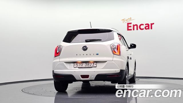 KG Mobility (SsangYong) Tivoli Diesel VX 2WD 2016 — фото 4