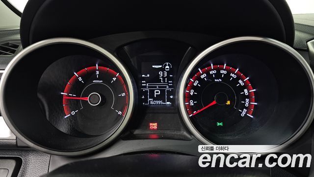 KG Mobility (SsangYong) Tivoli Diesel VX 2WD 2016 — фото 8