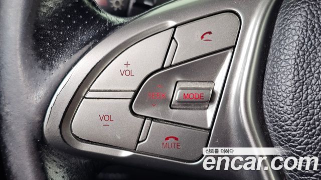 KG Mobility (SsangYong) Tivoli Diesel VX 2WD 2016 — фото 16