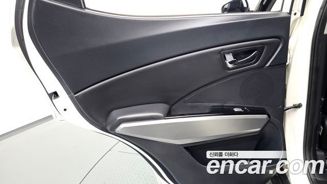 KG Mobility (SsangYong) Tivoli Diesel VX 2WD 2016 — фото 25