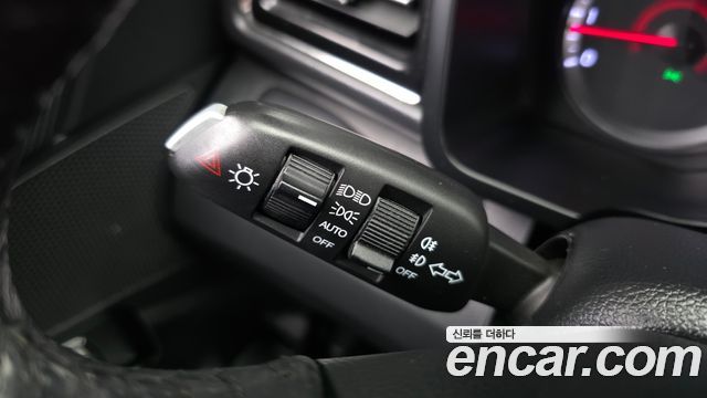 KG Mobility (SsangYong) Very New Tivoli Gasoline 1.5 2WD V3 2021 — фото 18