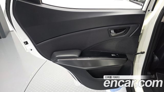KG Mobility (SsangYong) Very New Tivoli Gasoline 1.5 2WD V3 2021 — фото 25