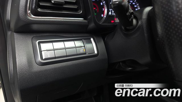 KG Mobility (SsangYong) Very New Tivoli Gasoline 1.5 2WD V3 2021 — фото 28
