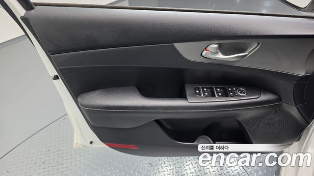 Kia K3 Prestige 2020 — фото 24