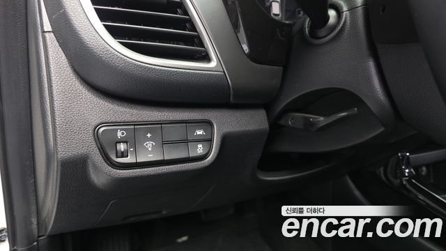 Kia Seltos Gasoline 1.6 Turbo 2WD Prestige 2023 — фото 30