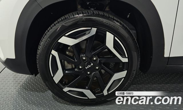 Kia Seltos Gasoline 1.6 Turbo 2WD Signature 2023 — фото 5