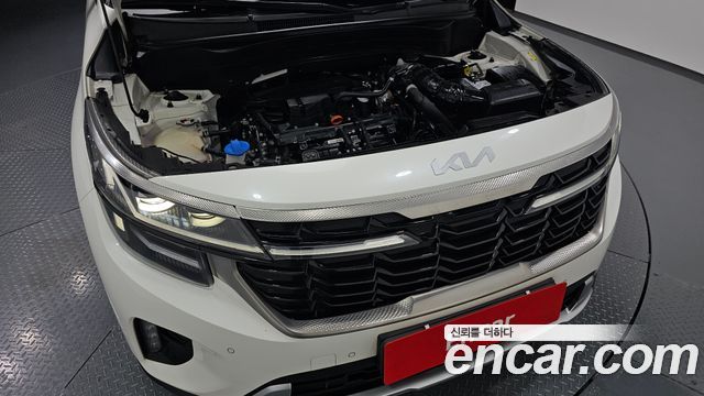 Kia Seltos Gasoline 1.6 Turbo 2WD Signature 2023 — фото 6