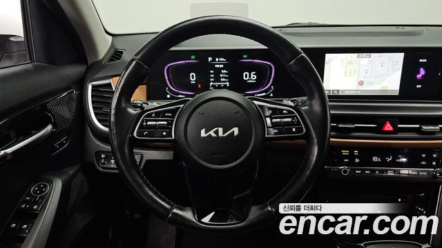 Kia Seltos Gasoline 1.6 Turbo 2WD Signature 2023 — фото 13